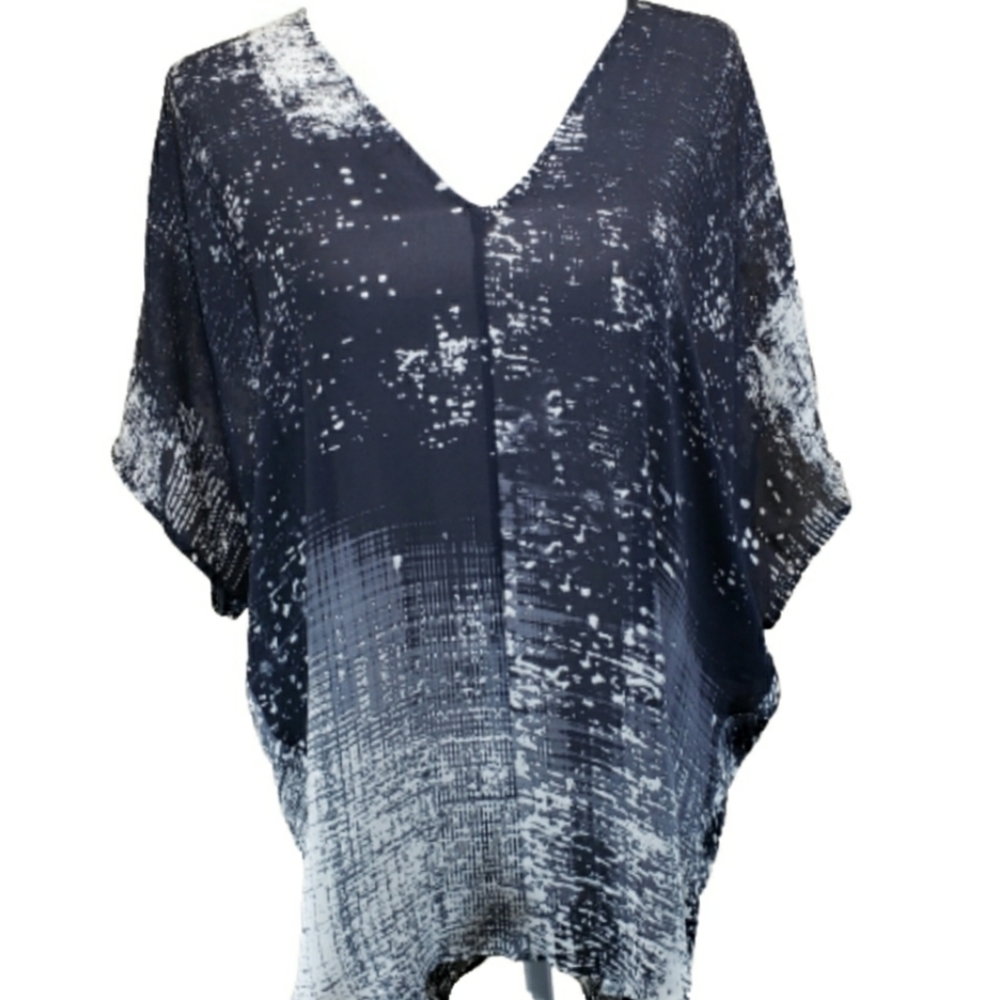 Vince black and grey abstract silk top size XS